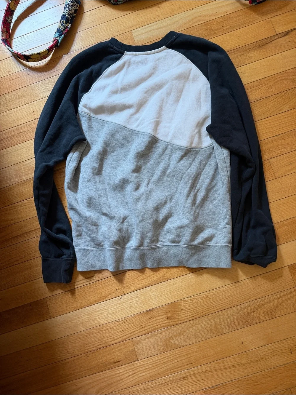 Nike Crewneck Sweatshirt in Black, Gray & White